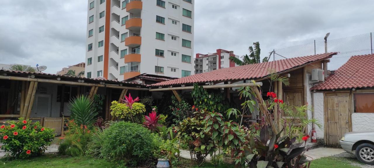 Hotel Caramba Hospedaje Tonsupa Exterior foto